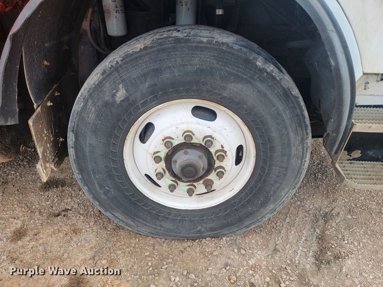 image for item ML9281 2004 Mack MR688S  refuse truck