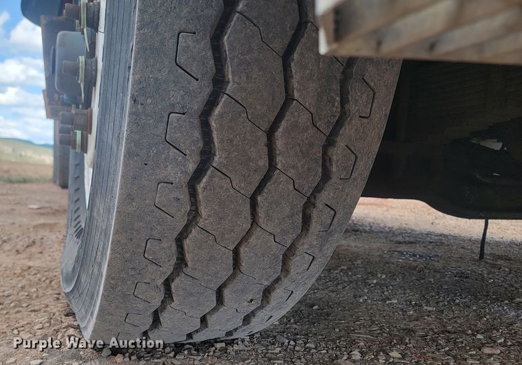 image for item ML9281 2004 Mack MR688S  refuse truck