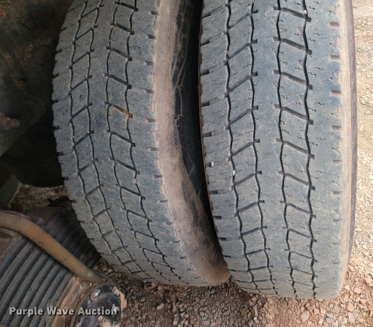 image for item ML9281 2004 Mack MR688S  refuse truck