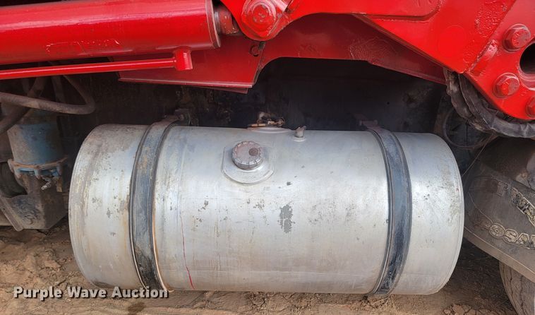 image for item ML9282 2005 Mack MR688S  refuse truck