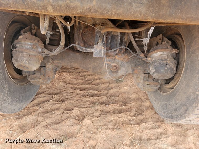 image for item ML9282 2005 Mack MR688S  refuse truck