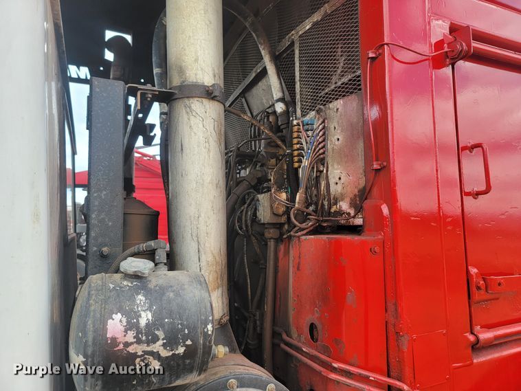 image for item ML9282 2005 Mack MR688S  refuse truck