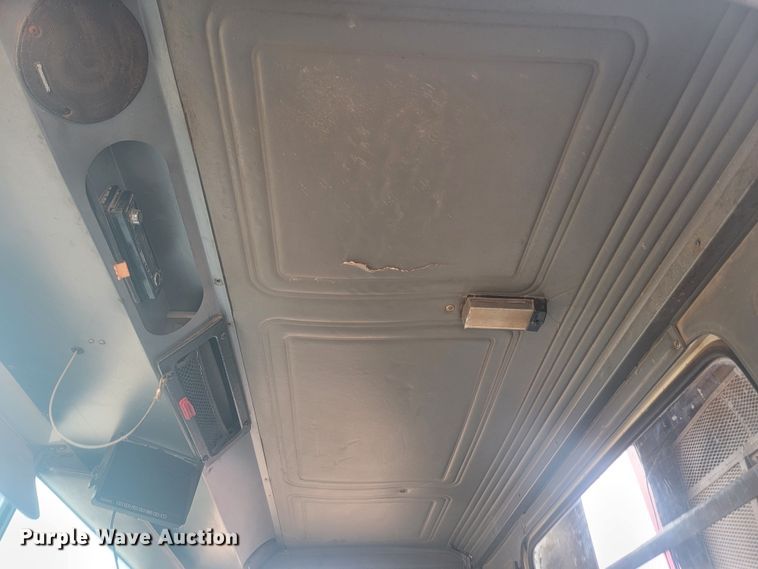 image for item ML9282 2005 Mack MR688S  refuse truck