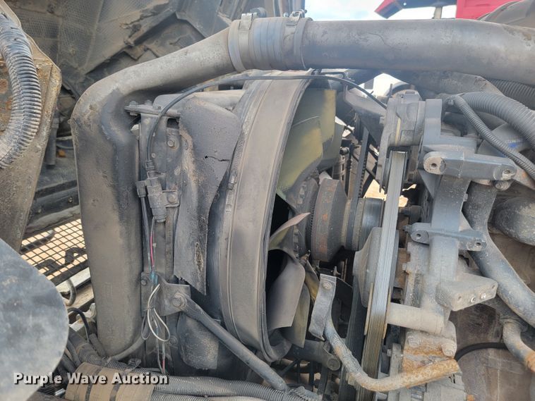 image for item ML9282 2005 Mack MR688S  refuse truck