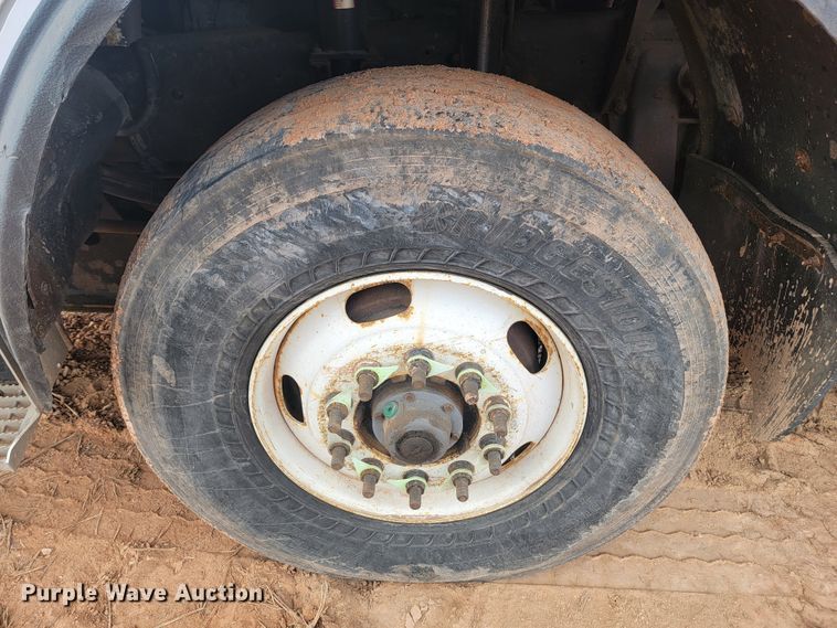 image for item ML9282 2005 Mack MR688S  refuse truck