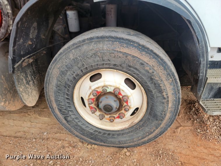 image for item ML9282 2005 Mack MR688S  refuse truck