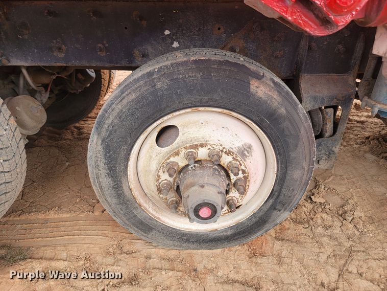 image for item ML9282 2005 Mack MR688S  refuse truck