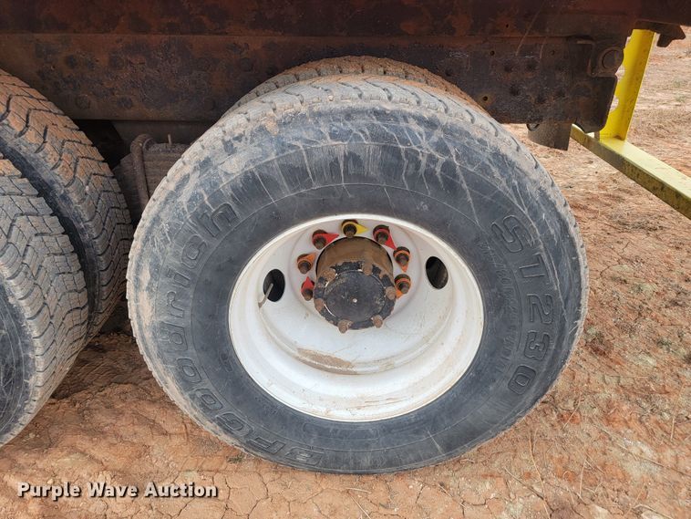 image for item ML9282 2005 Mack MR688S  refuse truck