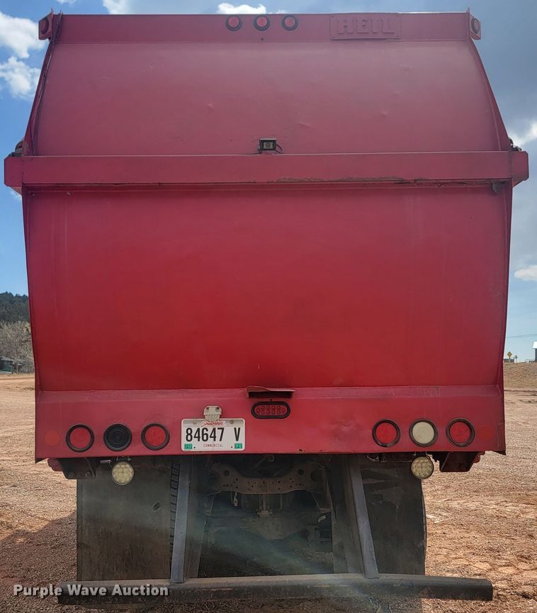 image for item ML9283 1997 Mack MR688S  refuse truck