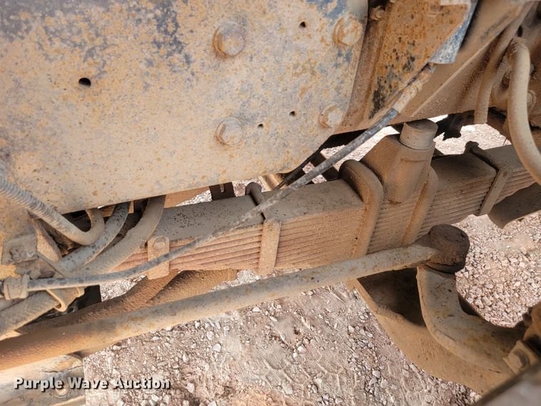 image for item ML9283 1997 Mack MR688S  refuse truck