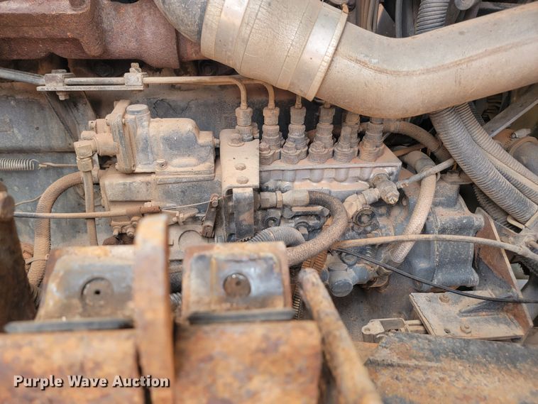 image for item ML9283 1997 Mack MR688S  refuse truck