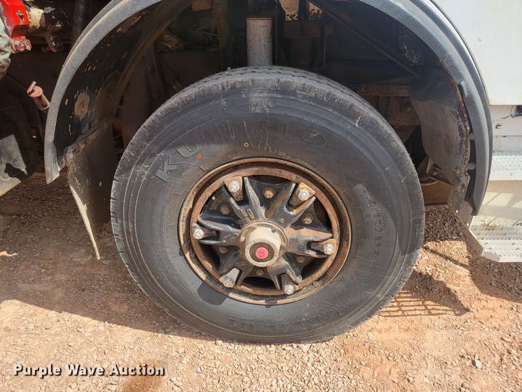 image for item ML9283 1997 Mack MR688S  refuse truck