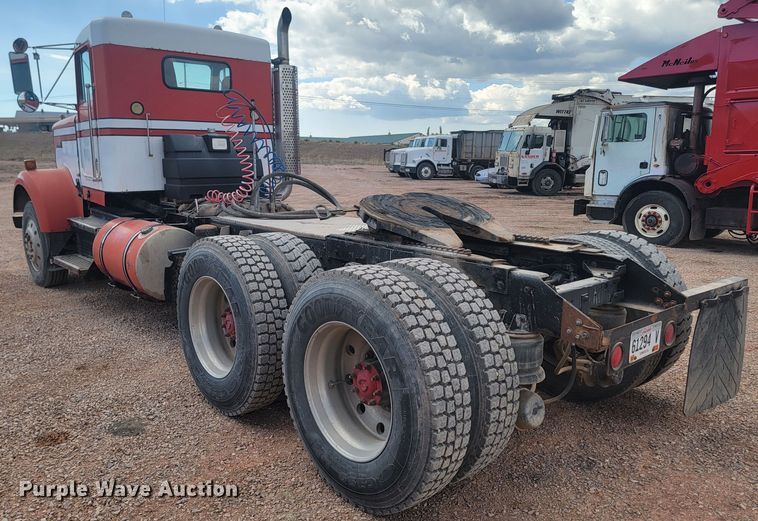 image for item ML9284 1990 Kenworth W900  semi truck