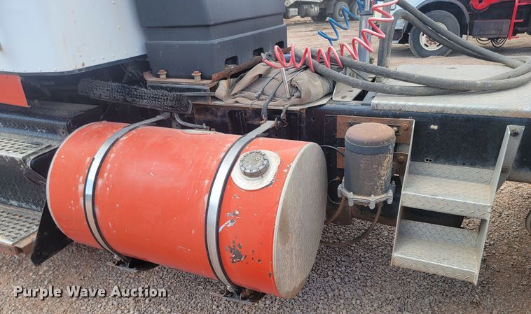 image for item ML9284 1990 Kenworth W900  semi truck