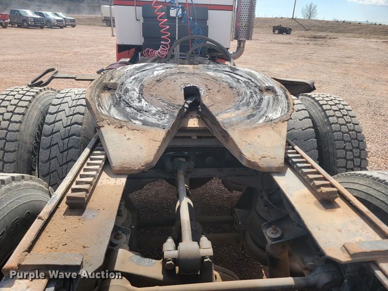 image for item ML9284 1990 Kenworth W900  semi truck