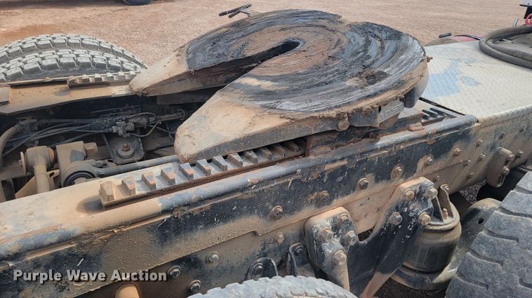 image for item ML9284 1990 Kenworth W900  semi truck