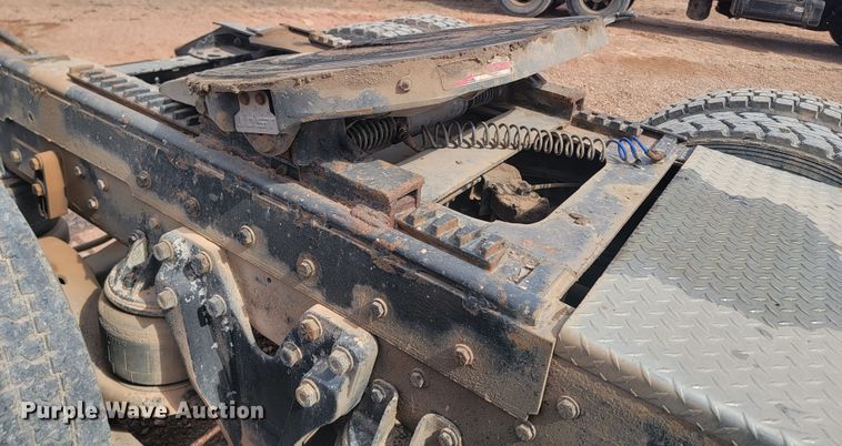 image for item ML9284 1990 Kenworth W900  semi truck