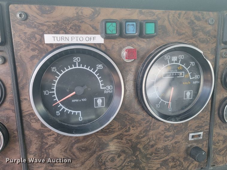 image for item ML9284 1990 Kenworth W900  semi truck