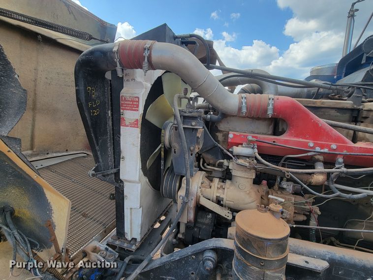 image for item ML9284 1990 Kenworth W900  semi truck