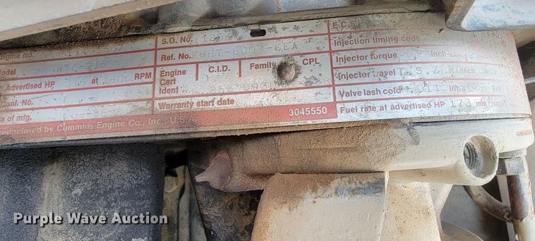 image for item ML9284 1990 Kenworth W900  semi truck