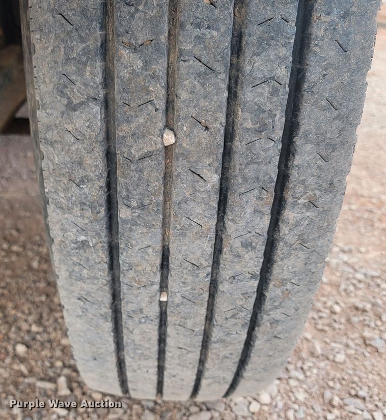 image for item ML9284 1990 Kenworth W900  semi truck