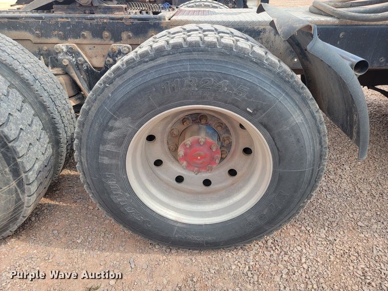 image for item ML9284 1990 Kenworth W900  semi truck