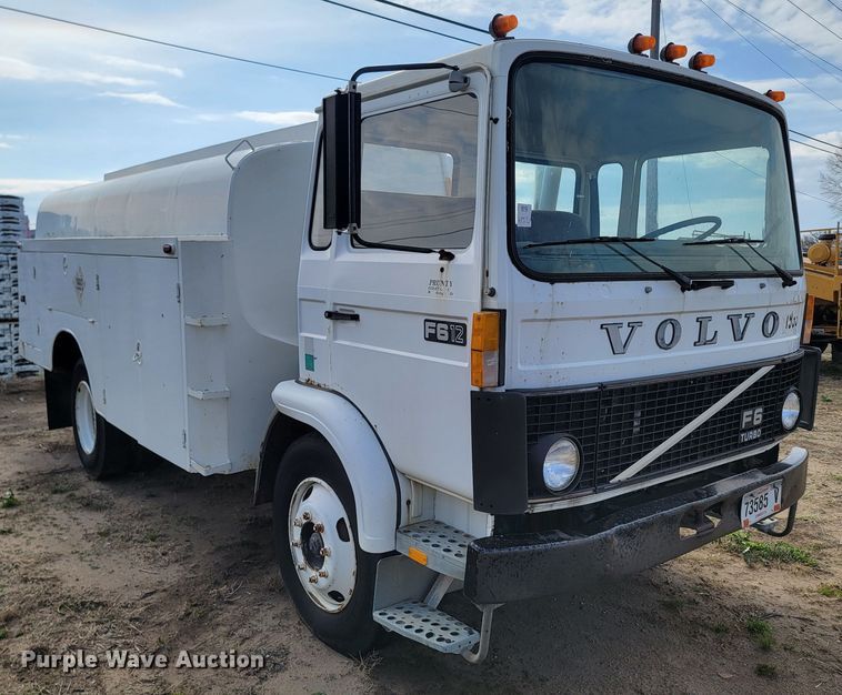 image for item ML9287 1985 Volvo F612  fuel truck