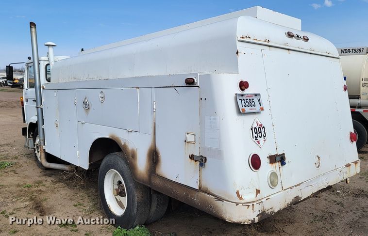 image for item ML9287 1985 Volvo F612  fuel truck