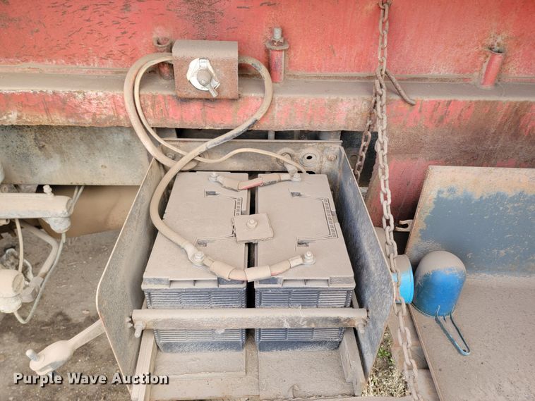 image for item ML9287 1985 Volvo F612  fuel truck