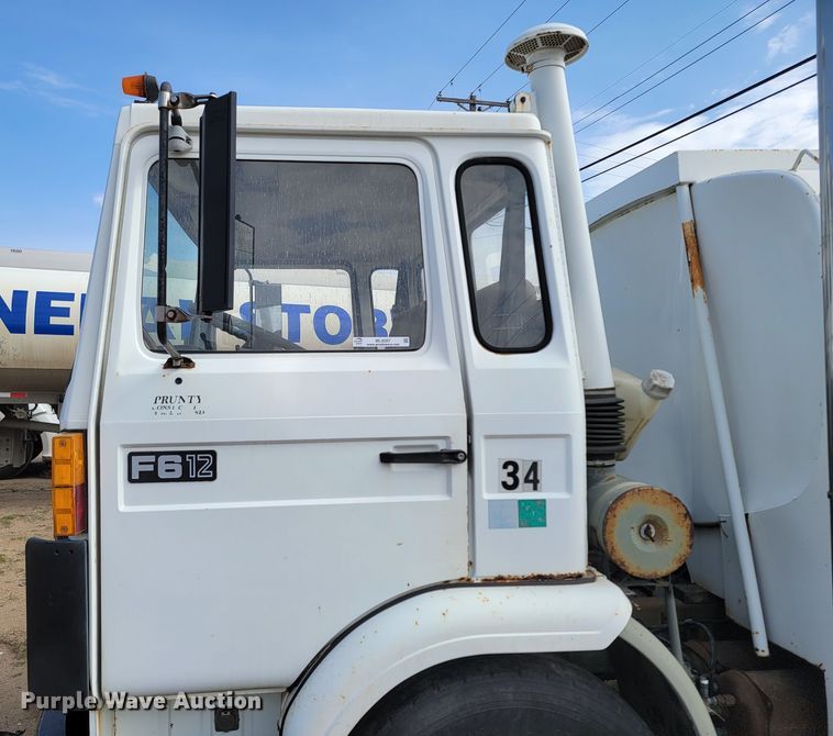 image for item ML9287 1985 Volvo F612  fuel truck