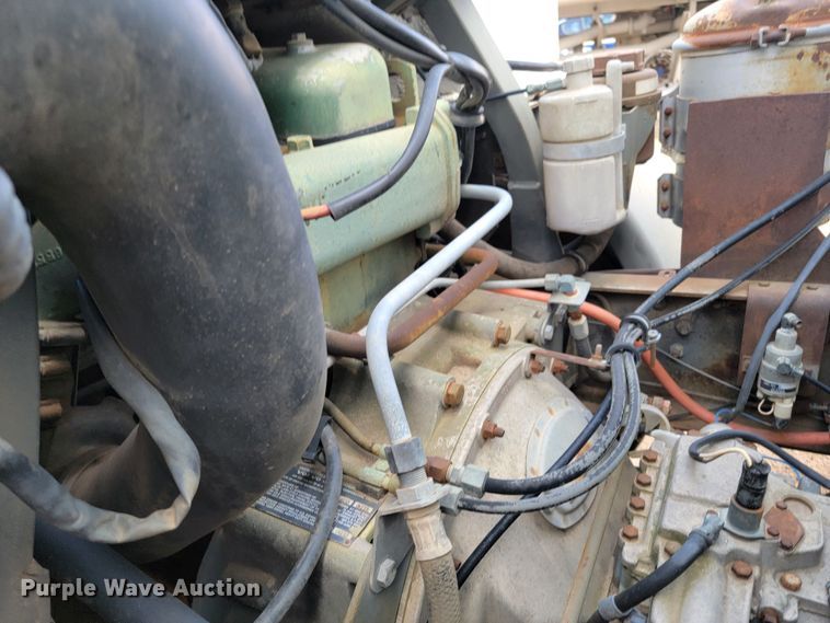 image for item ML9287 1985 Volvo F612  fuel truck