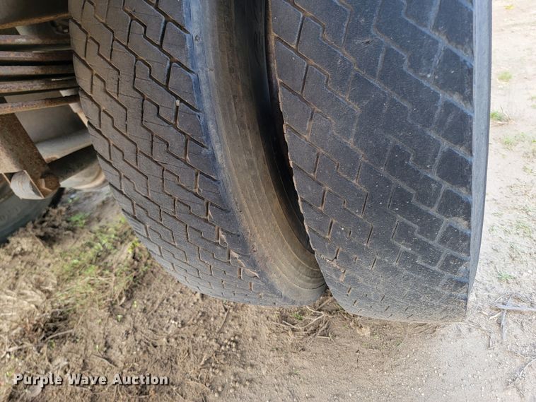 image for item ML9287 1985 Volvo F612  fuel truck