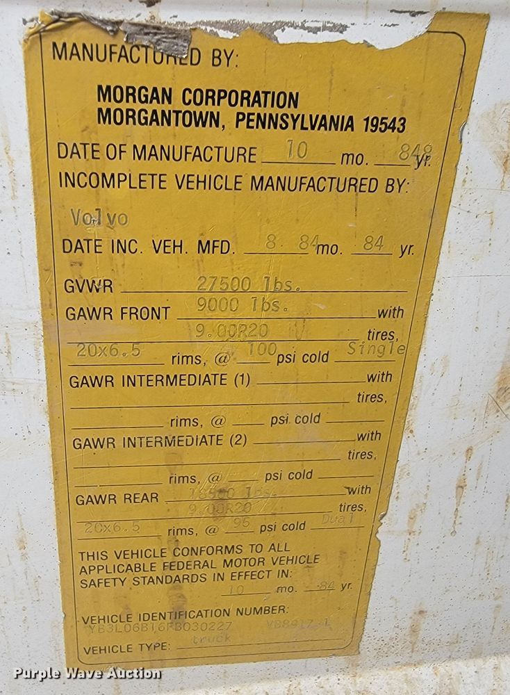 image for item ML9287 1985 Volvo F612  fuel truck