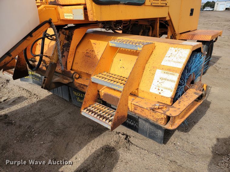 image for item ML9288 Rosco RB48  broom