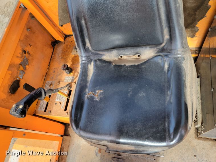 image for item ML9288 Rosco RB48  broom