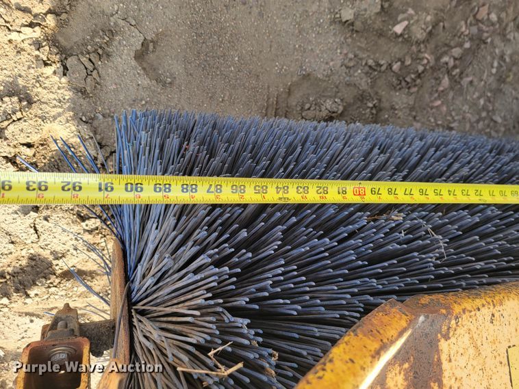 image for item ML9289 1997 Waldon Sweep Master 250  broom