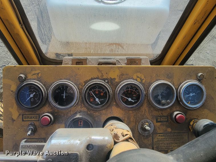 image for item ML9289 1997 Waldon Sweep Master 250  broom