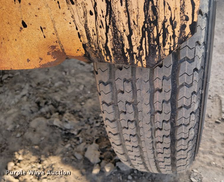 image for item ML9289 1997 Waldon Sweep Master 250  broom