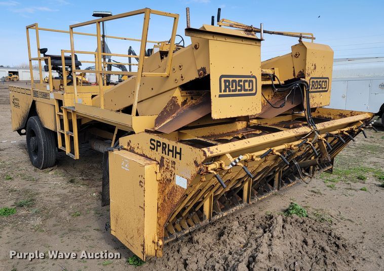 image for item ML9290 1997 Rosco SPRHH  chip spreader