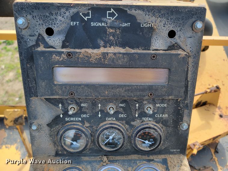 image for item ML9290 1997 Rosco SPRHH  chip spreader