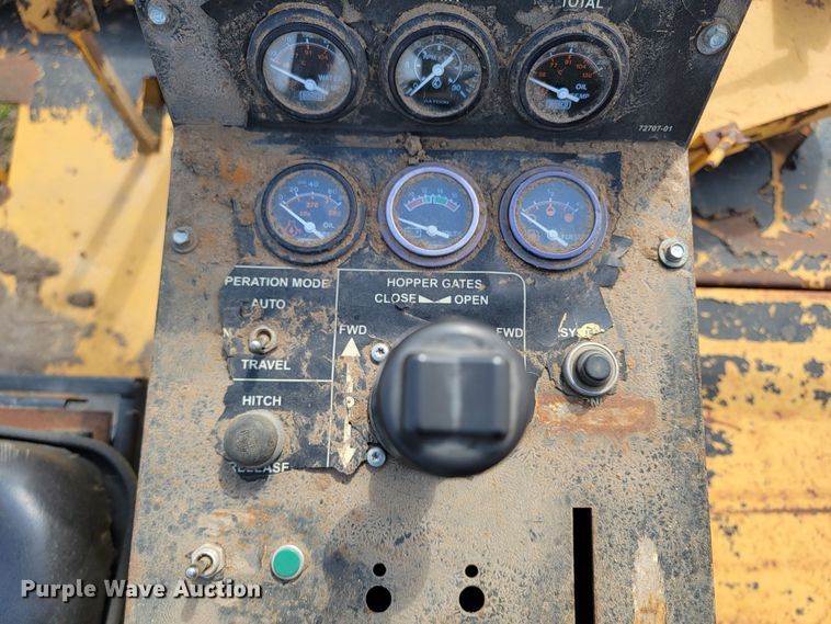 image for item ML9290 1997 Rosco SPRHH  chip spreader