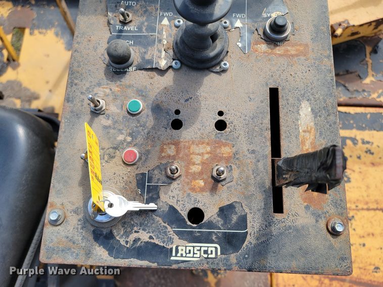 image for item ML9290 1997 Rosco SPRHH  chip spreader