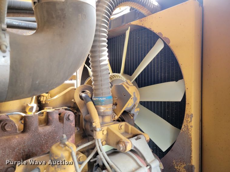 image for item ML9290 1997 Rosco SPRHH  chip spreader