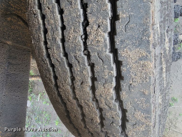 image for item ML9290 1997 Rosco SPRHH  chip spreader