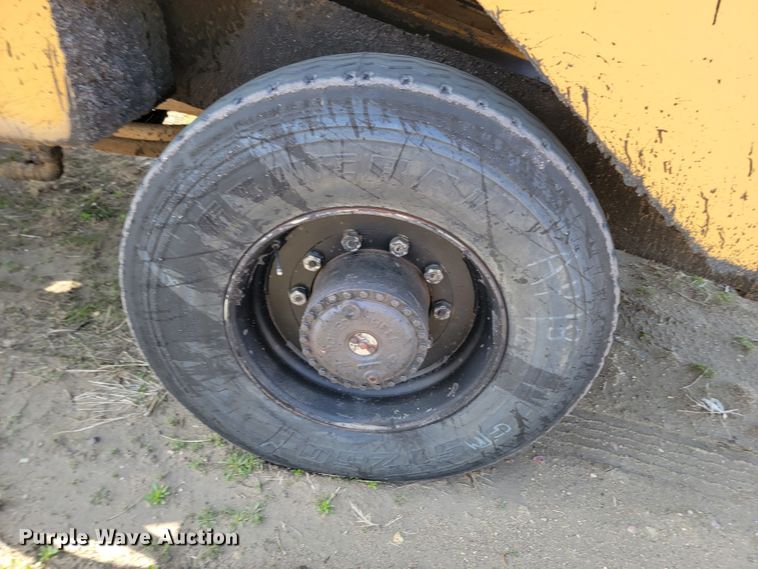 image for item ML9290 1997 Rosco SPRHH  chip spreader