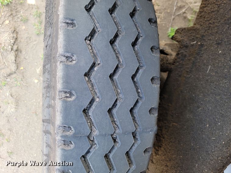 image for item ML9290 1997 Rosco SPRHH  chip spreader