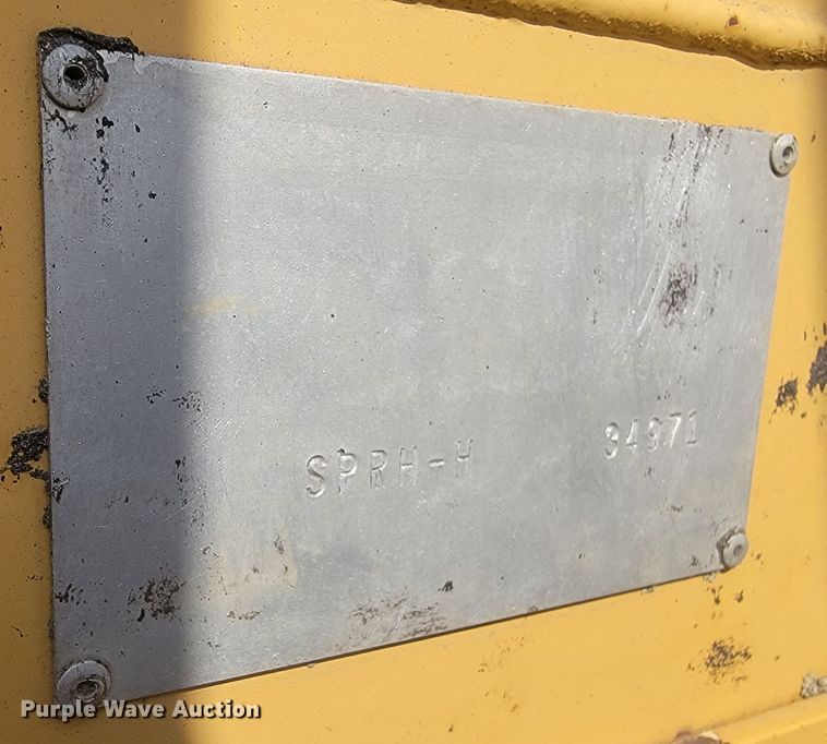 image for item ML9290 1997 Rosco SPRHH  chip spreader