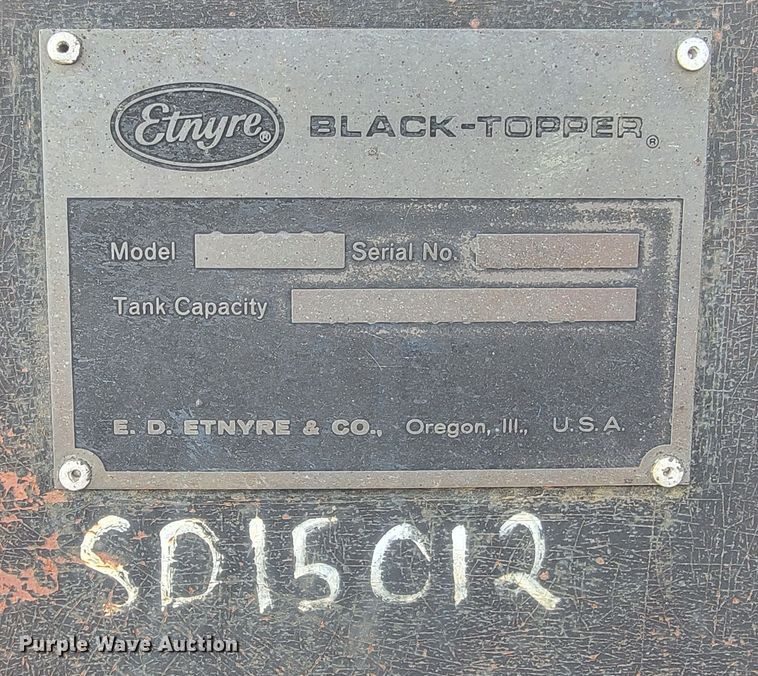 image for item ML9291 1991 International 2674  oil distributor truck