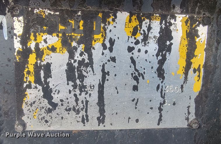 image for item ML9292 1999  Sterling LT9501  oil distributor truck