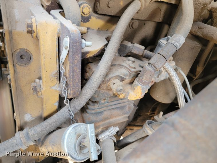 image for item ML9292 1999  Sterling LT9501  oil distributor truck